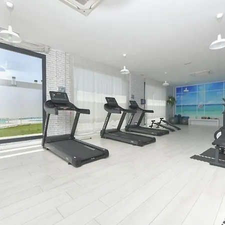 Apartment Magnificent 4 Bedroom In Cala Serena La Cala De Mijas